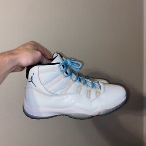 Jordan 11 retro legend blue